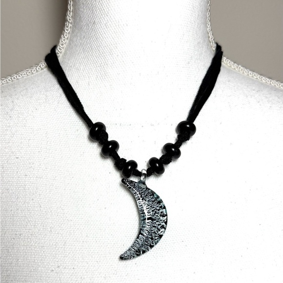 NWT Free People Witchy Crescent Beaded Moon Necklace Boho Women Adjustable - Picture 1 of 5